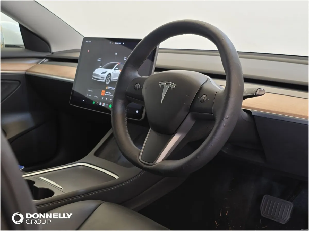 Tesla Model 3 Saloon Long Range - Image 4