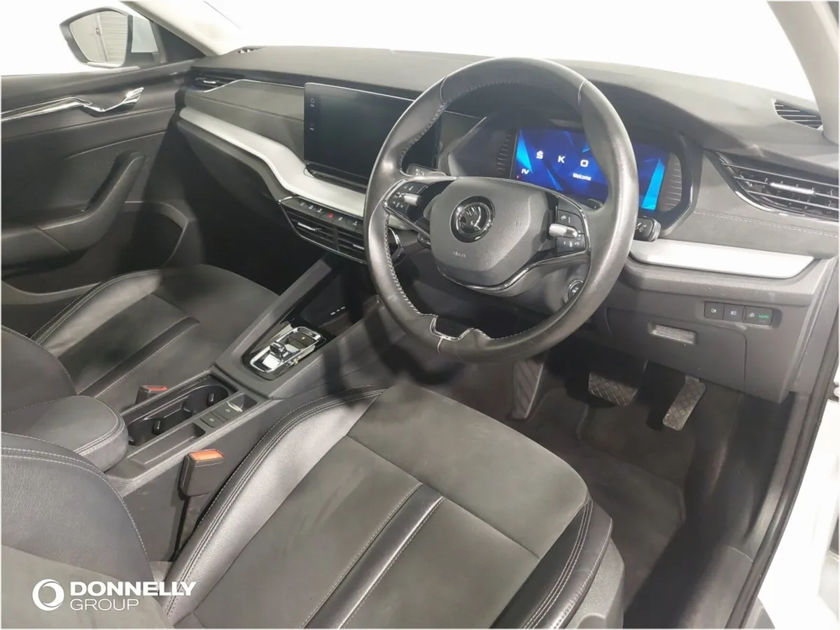 Skoda OCTAVIA Hatchback SE L - Image 4