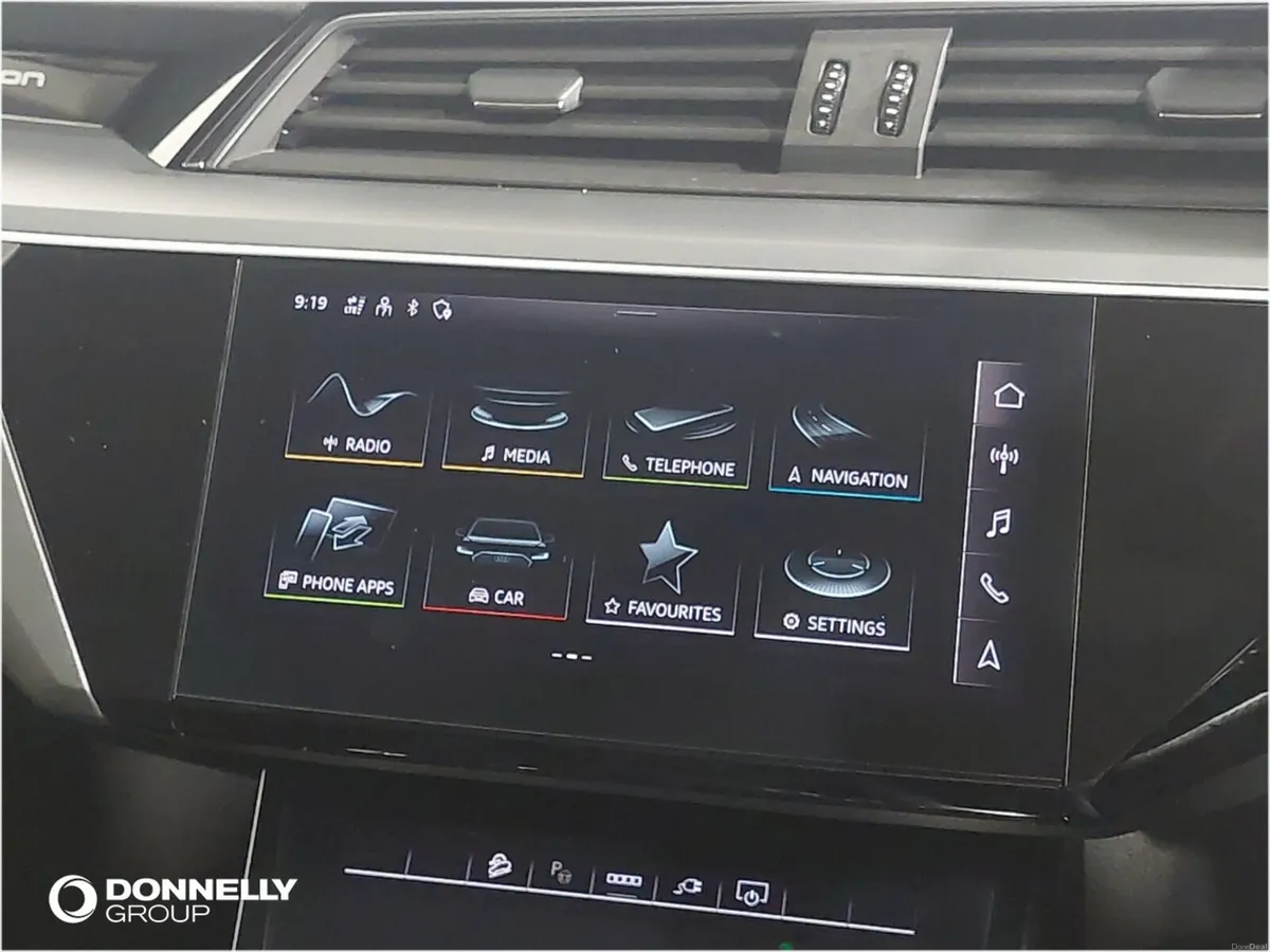 Audi E-tron Estate Technik - Image 5
