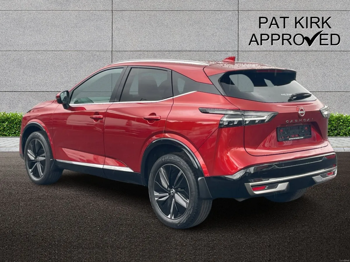 Nissan Qashqai Hatchback Tekna - Image 2