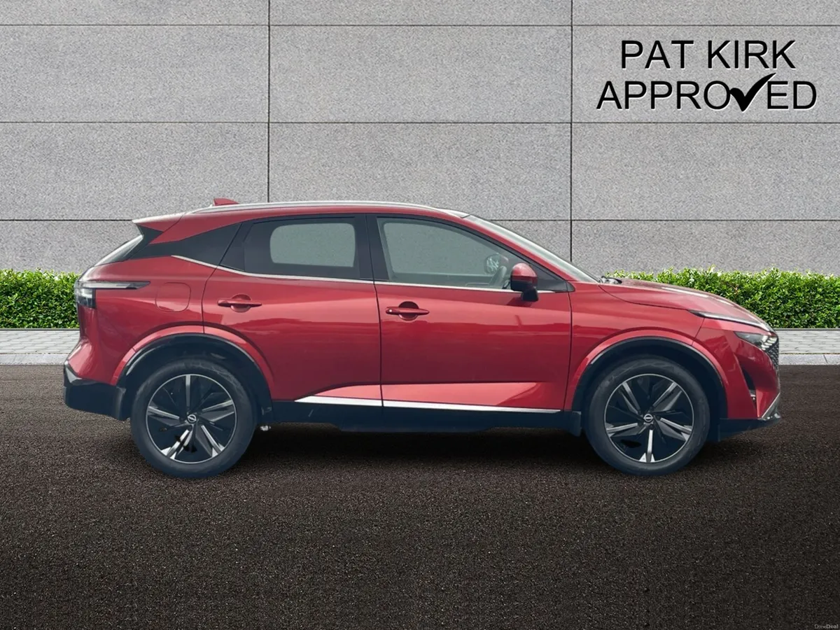 Nissan Qashqai Hatchback Tekna - Image 3