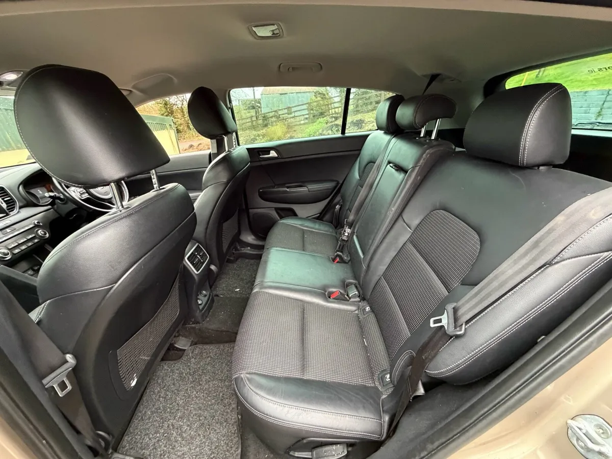 Kia Sportage Ex nct 03/28 - Image 4