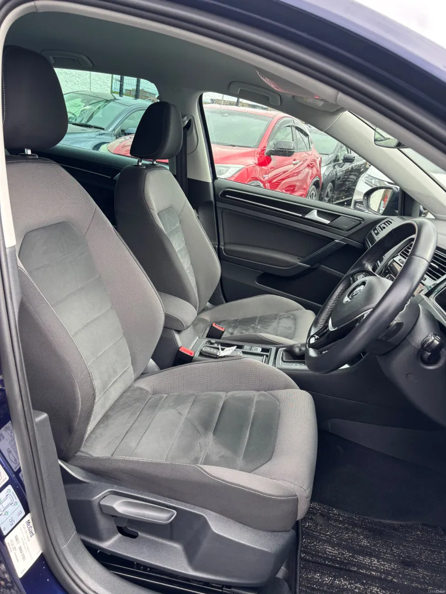 Volkswagen Golf - Image 3