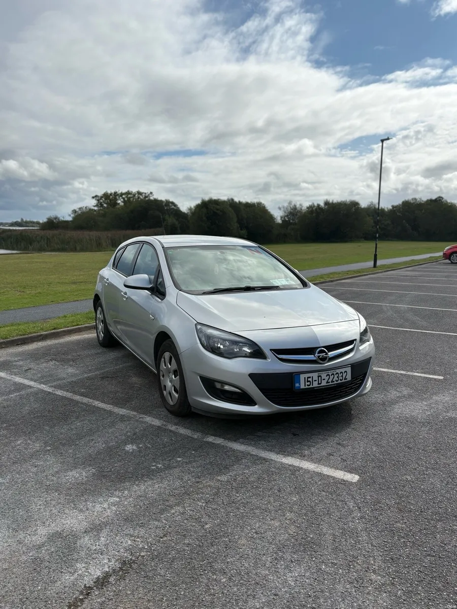 1.3L Diesel 151 Opel Astra - Image 1
