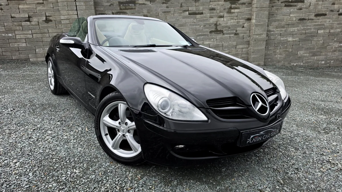 🔥 2006 Mercedes-Benz SLK 200 AMG Convertible - Image 2