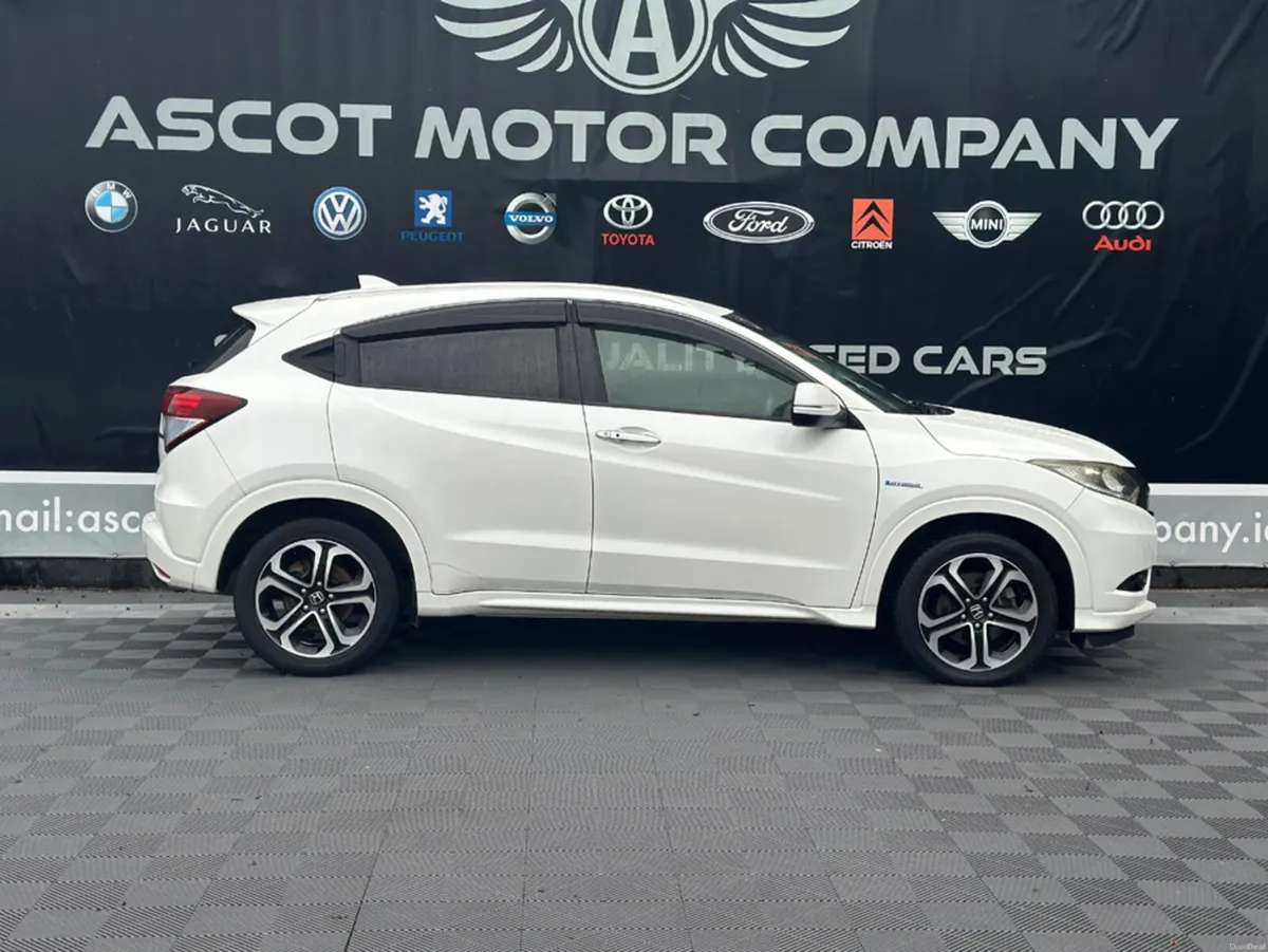 Honda Vezel 1.5 L Petrol Hybrid - Image 5