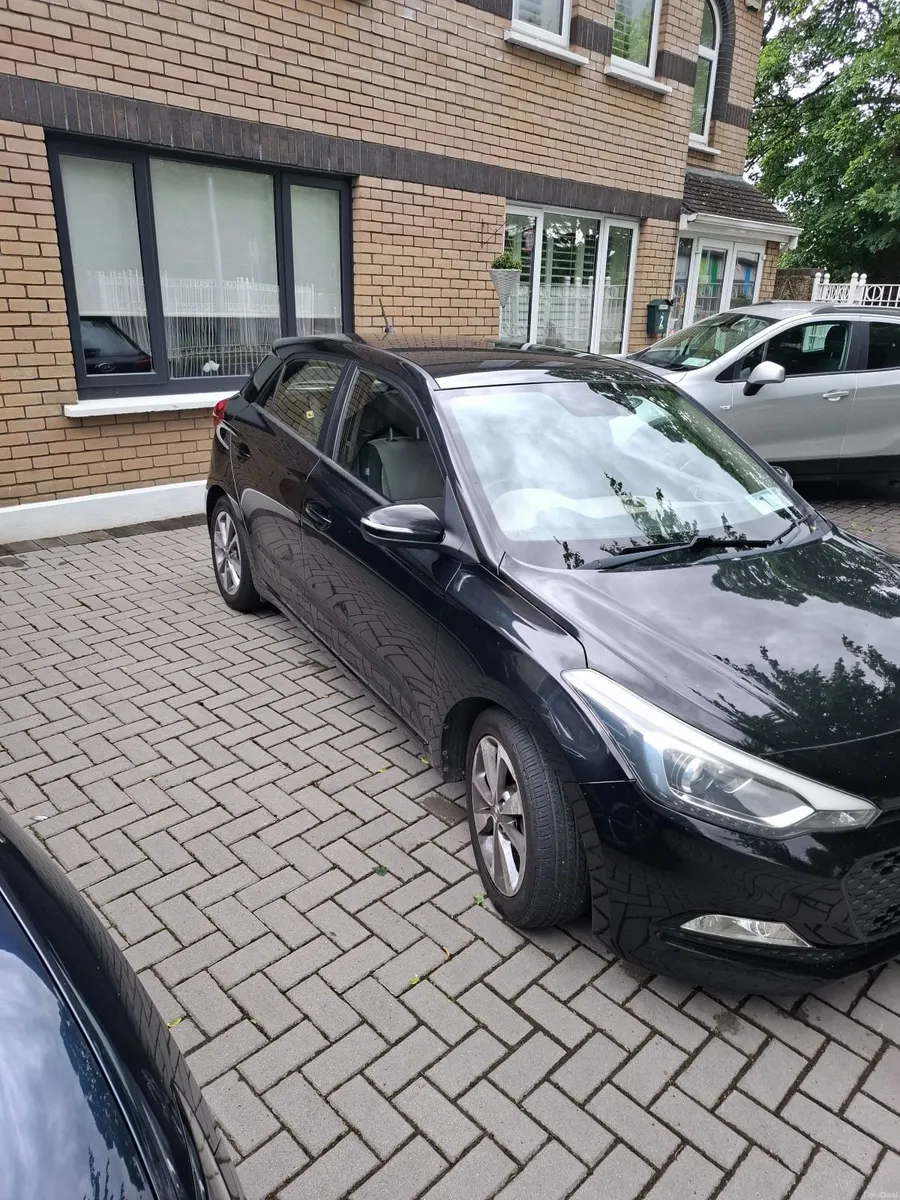 Hyundai i20 2015 - Image 2