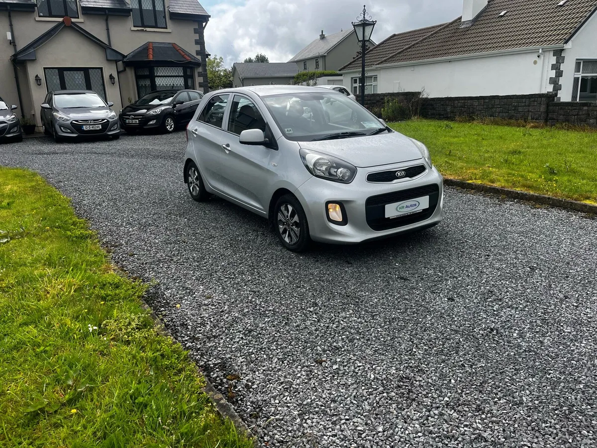 2017 Kia picanto 1.0 petrol - Image 1