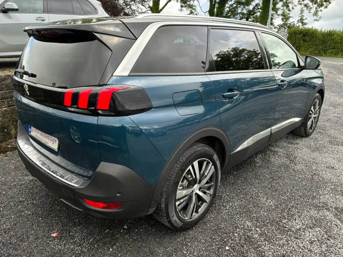 Peugeot 5008 FL ALLURE 1.5 BLUE HDI 130 BHP AUTO - Image 2