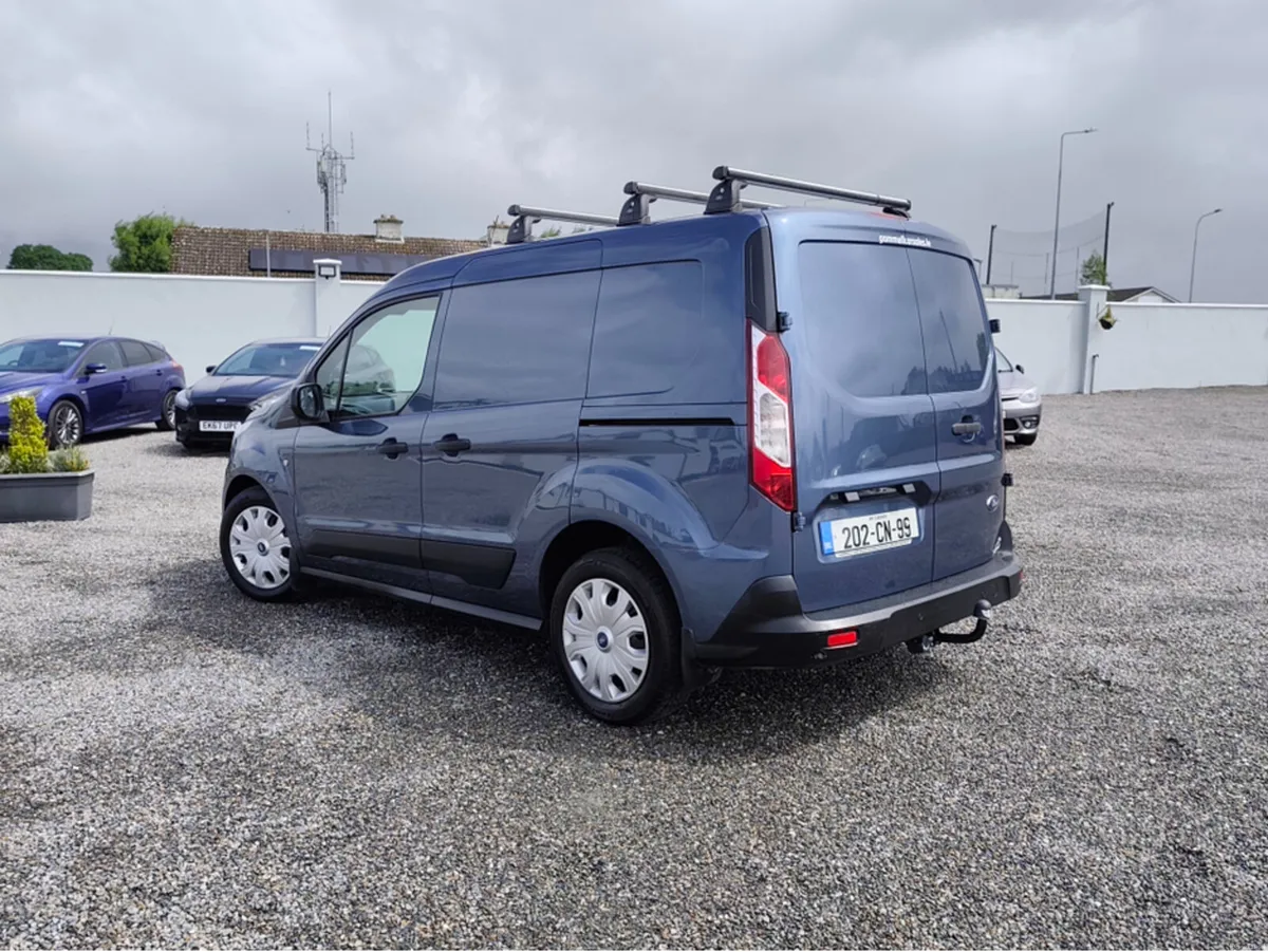 Ford Transit Connect SWB VAN TREND HP 1.5 3 - Image 4