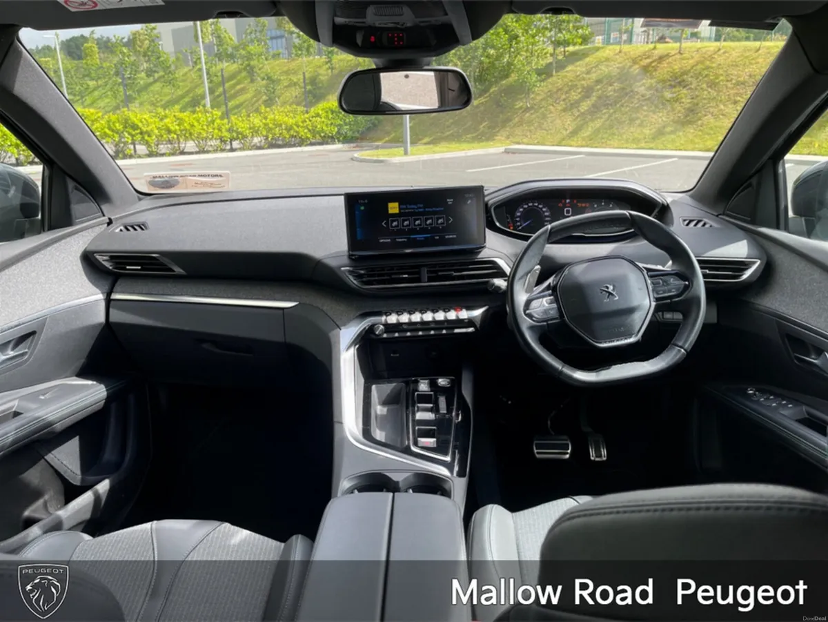 Peugeot 5008 FL ALLURE 1.2 130 AUTO 6. - Image 4