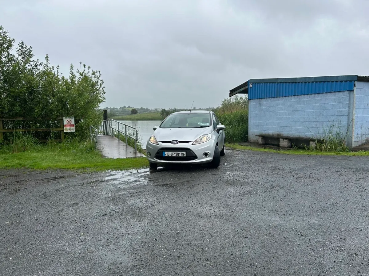 Ford fiesta - Image 4