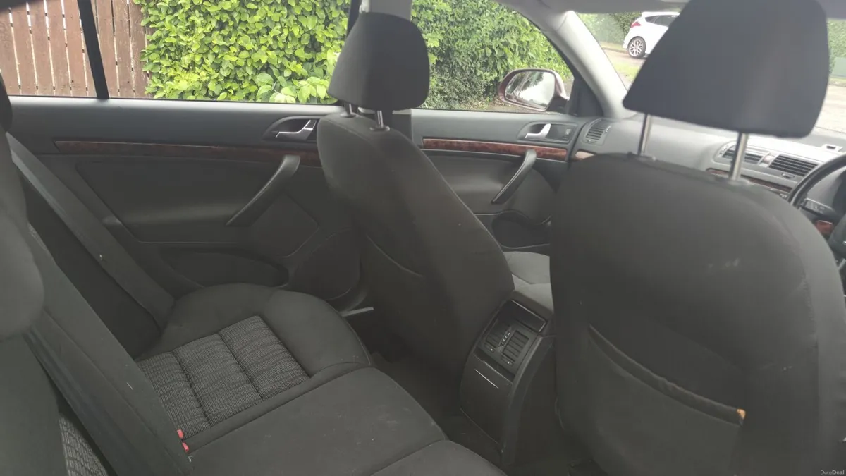 Skoda Octavia 2010 1.2 petrol Elegance - Image 3