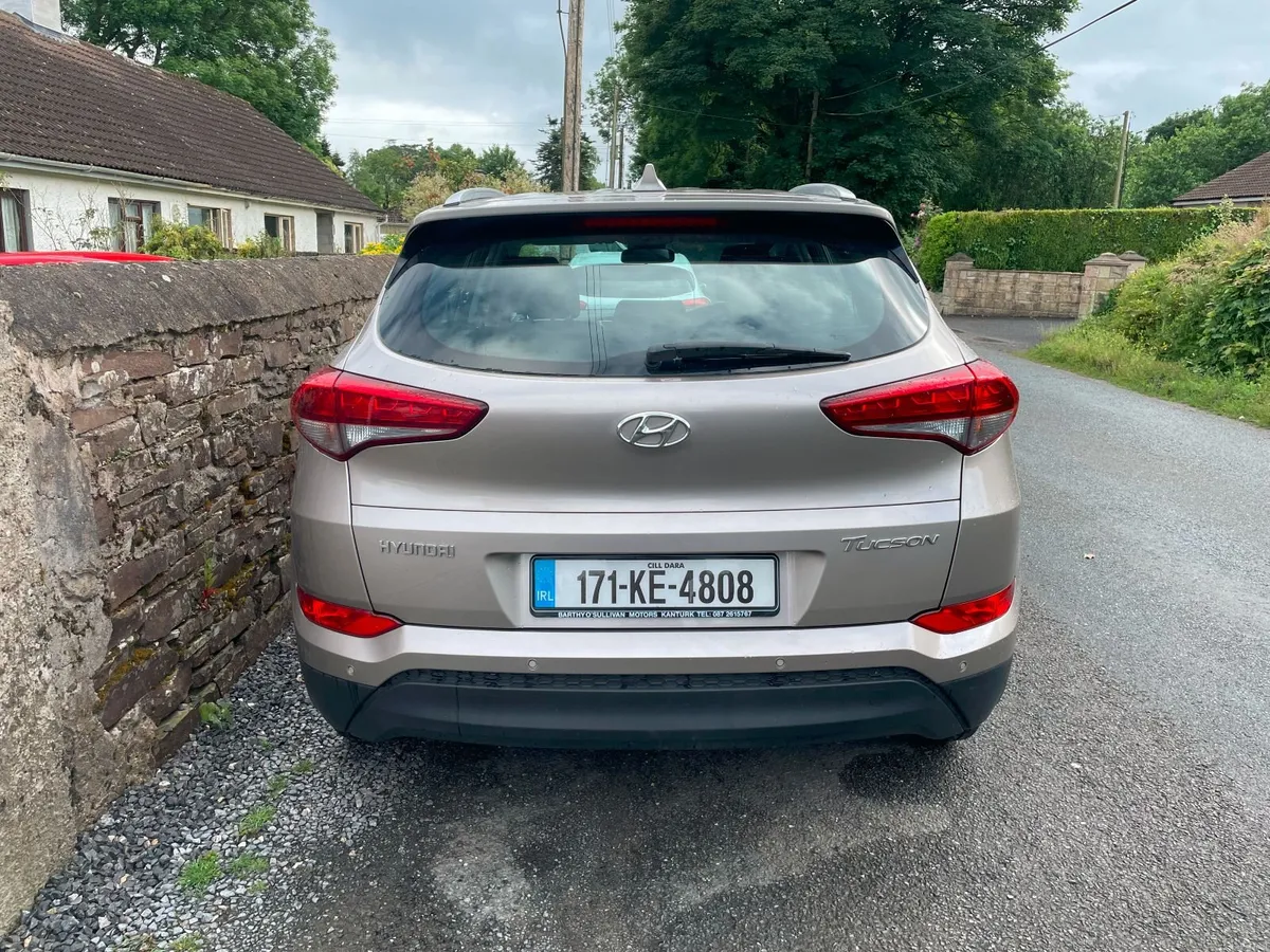 Hyundai Tucson Premium 1.7 Diesel  2017 - Image 4