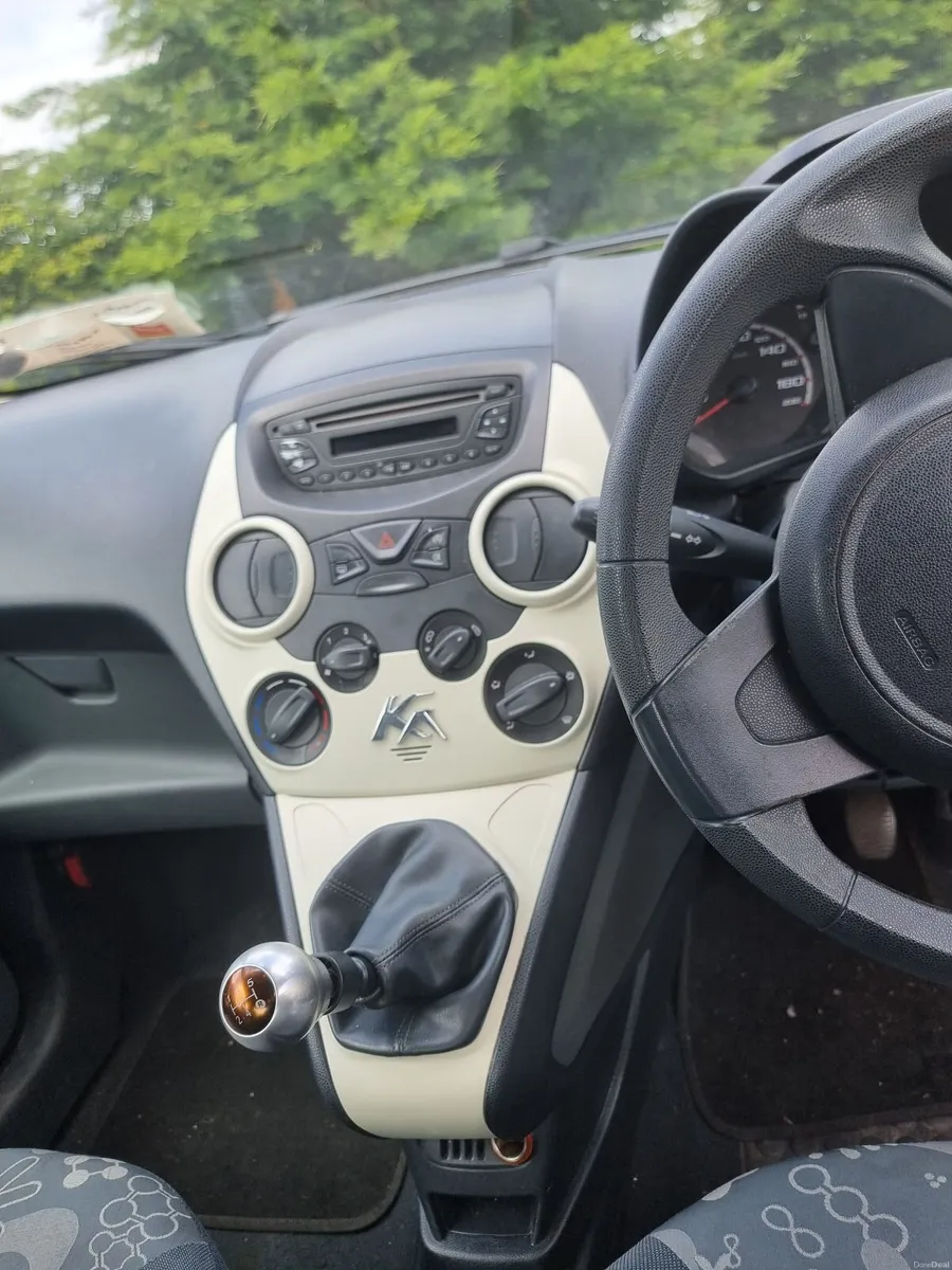 Ford KA 2012 - Image 2