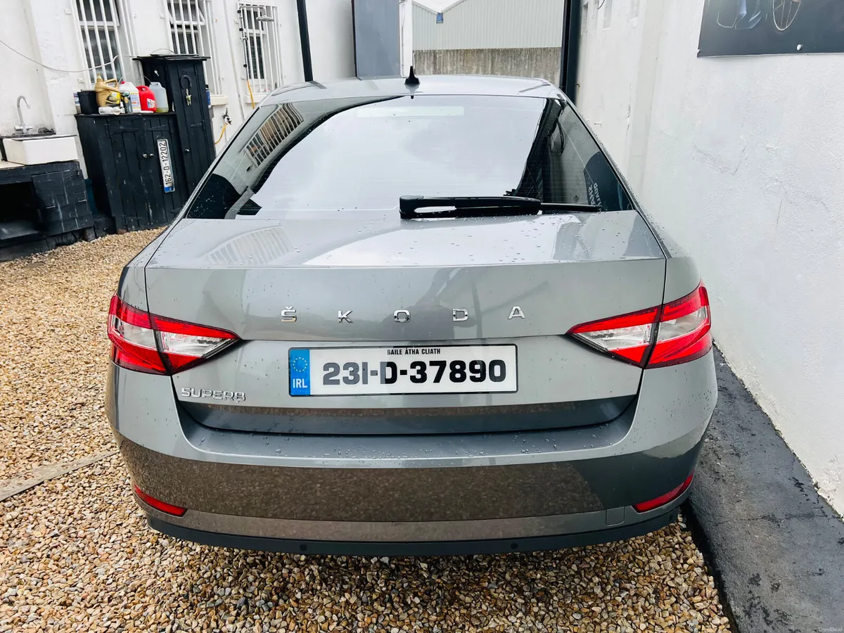 2023 Skoda Superb 2.0 Tdi Ambition 150 Bhp - Image 4