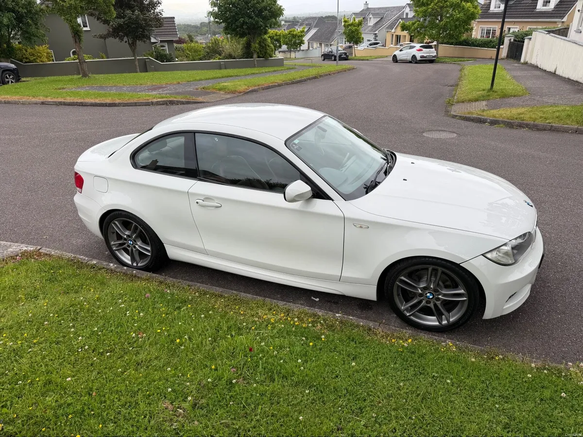 BMW 1-Series 2010 - Image 4