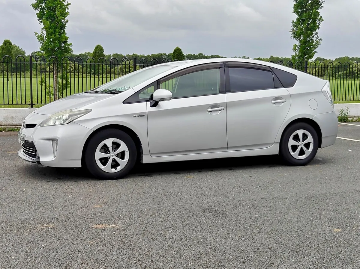 2013 Toyota Prius 1.8 Hybrid - Priced to Sell - Image 1