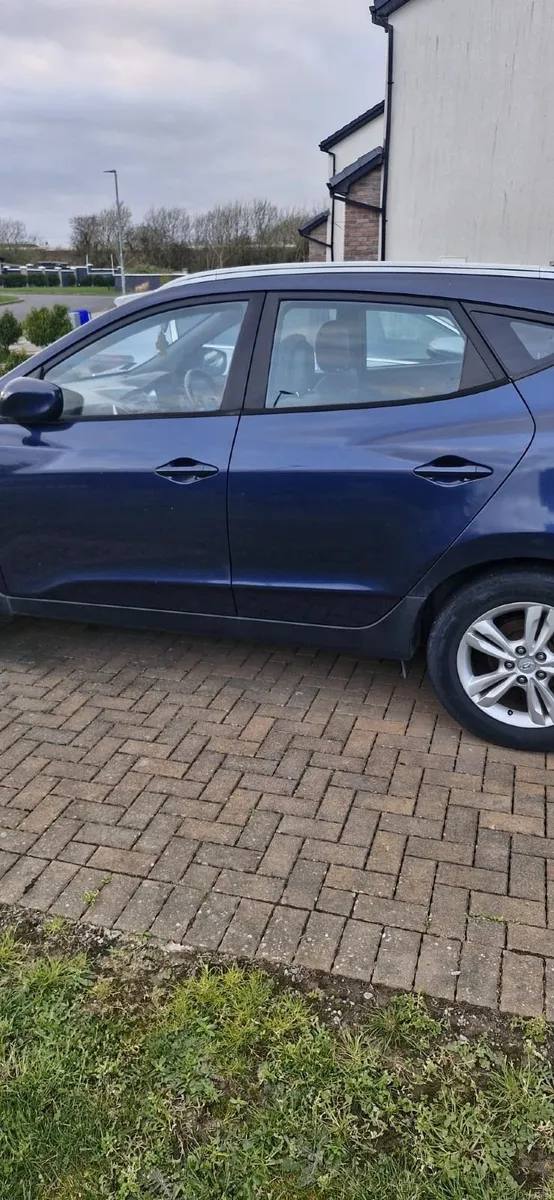 Hyundai ix35 2010 - Image 2