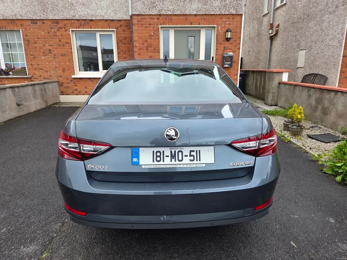 Skoda Superb 2018 - Image 4