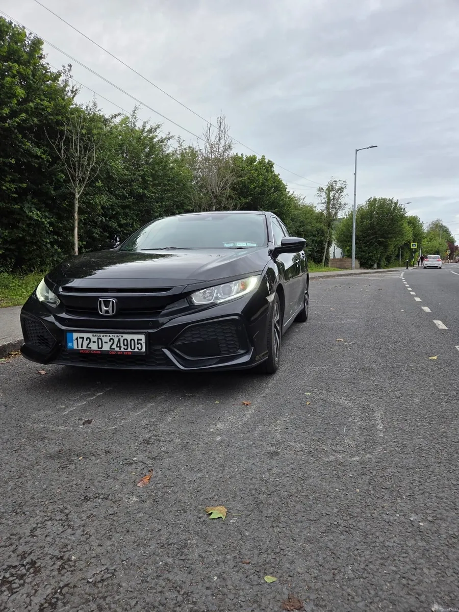 Honda Civic 2017 - Image 2