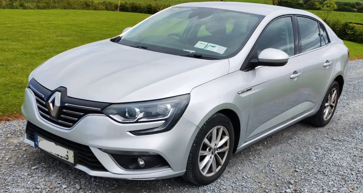 181 Renault Megane IV Saloon – 1.5 dCi 110HP - Image 4
