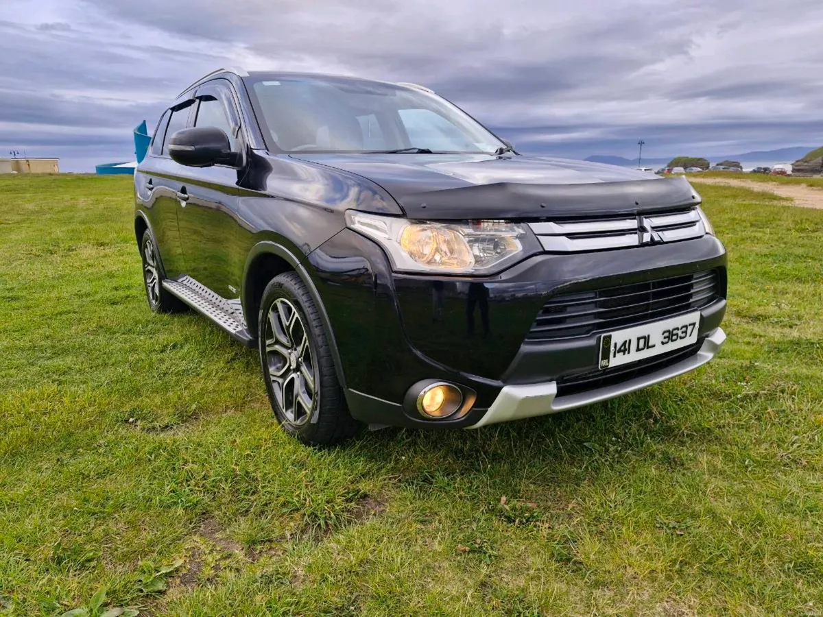 2014 Mitsubishi Outlander 2.2 DI-D 4WD | Top Spec - Image 1