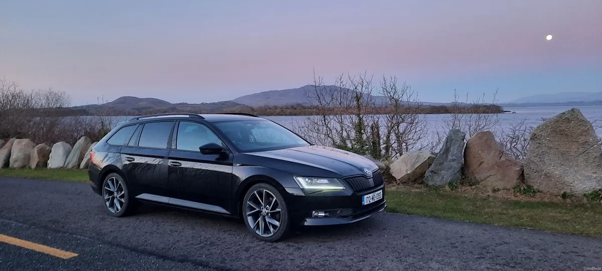 Skoda Superb 2017 - Image 1