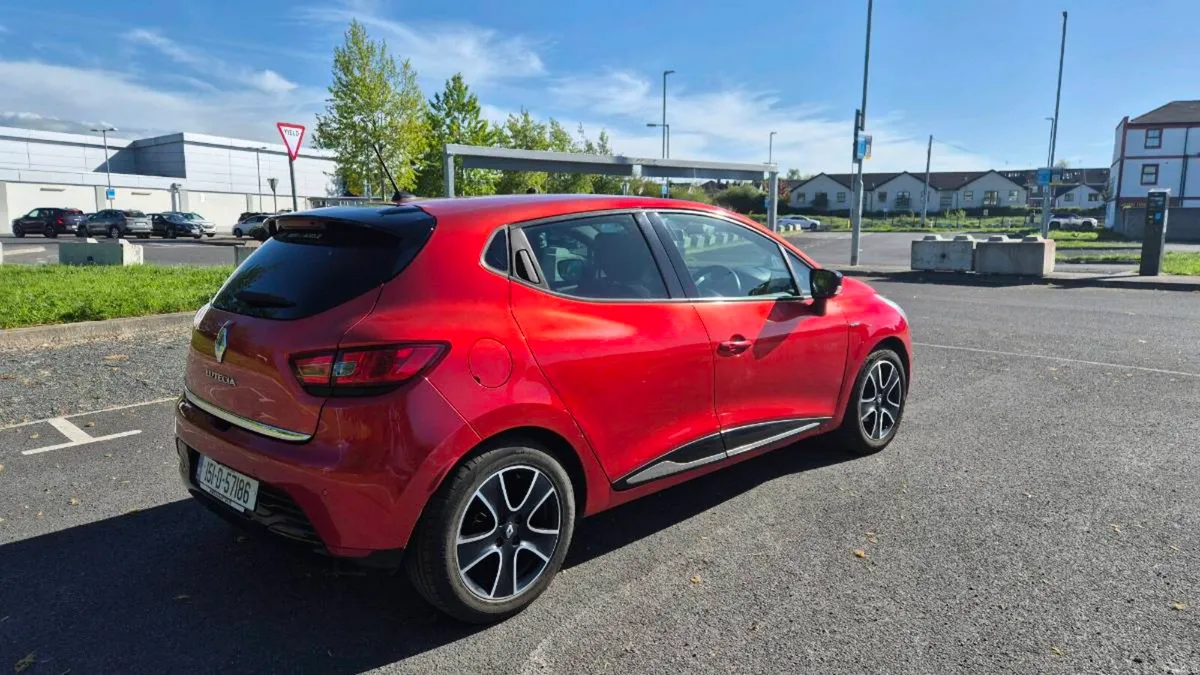 2015 Renault Clio Limited – Automatic - Image 3