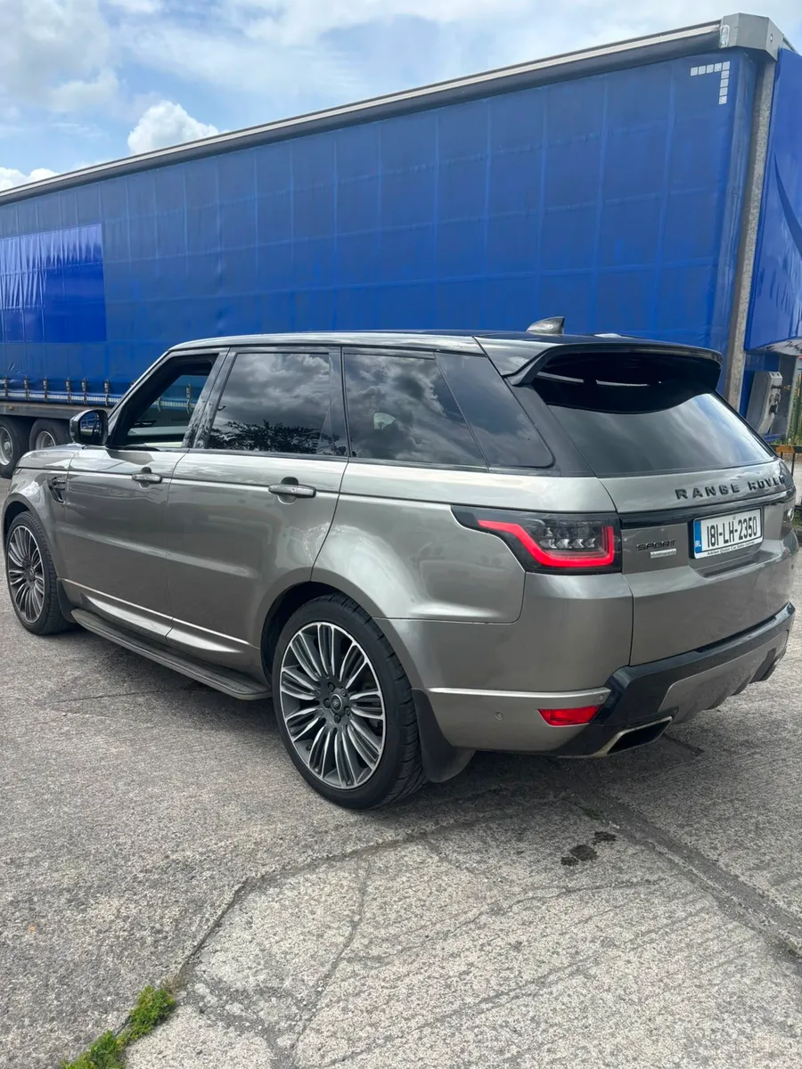 Range Rover  Sport  Autobiography - Image 2
