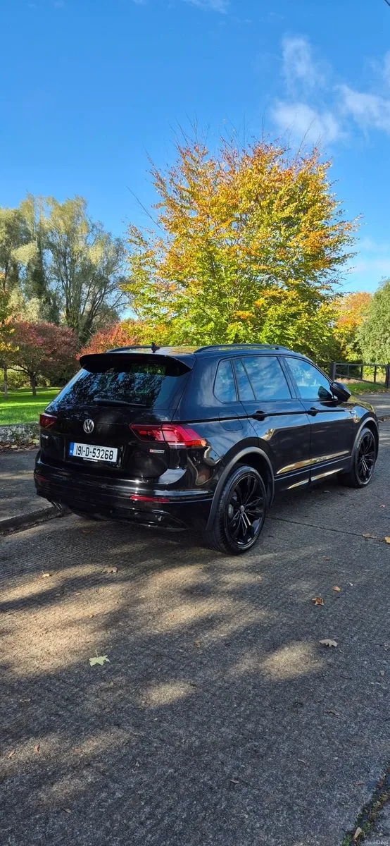 2019 Volkswagen Tiguan R-Line 4 Motion - Automatic - Image 4