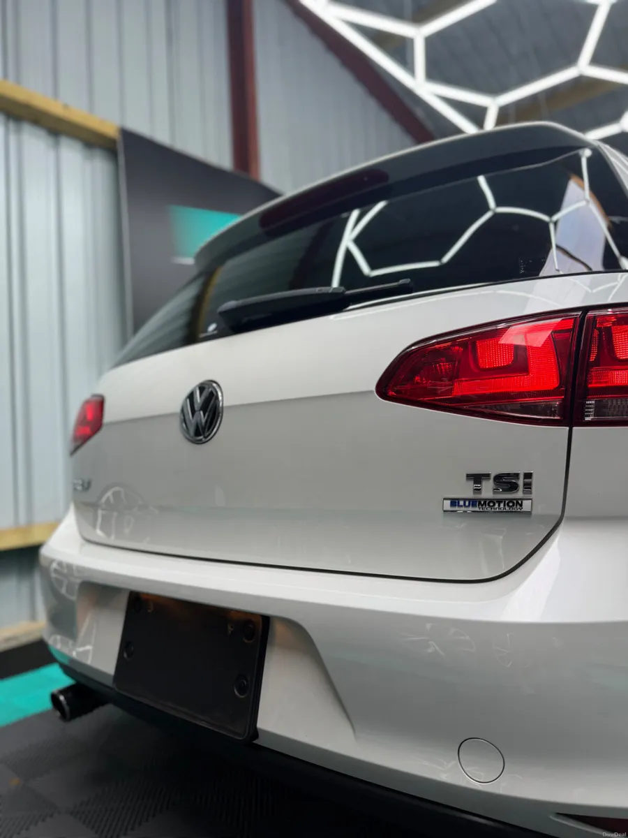 2015 (152) VW Golf -Lounge edition + Only 60,000km - Image 4