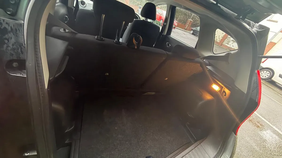 2017 Nissan Note, One Owner, Excellent condition - Image 2