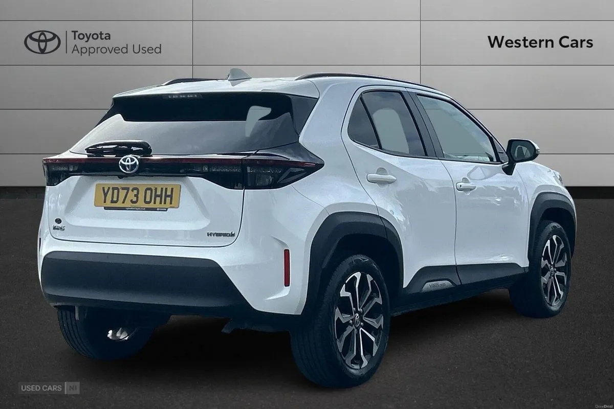 Toyota Yaris Cross 1.5 VVT-h Design E-CVT Euro 6 ( - Image 2