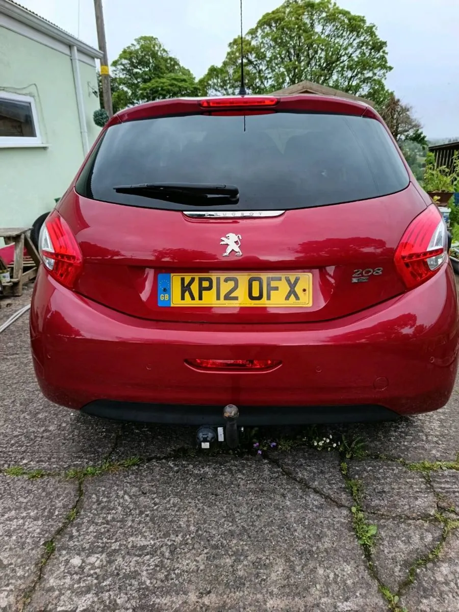 Peugeot 208 - Image 3