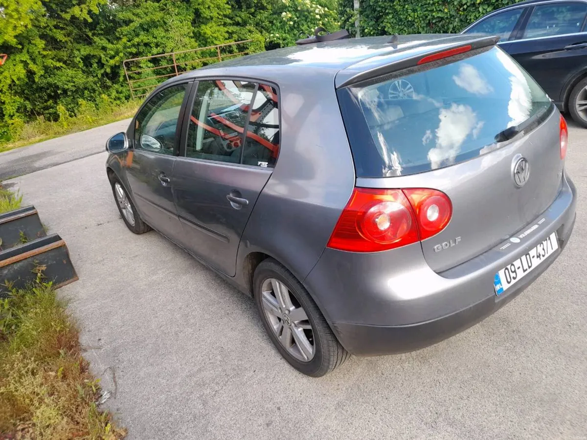 09 Volkswagen Golf - Image 4
