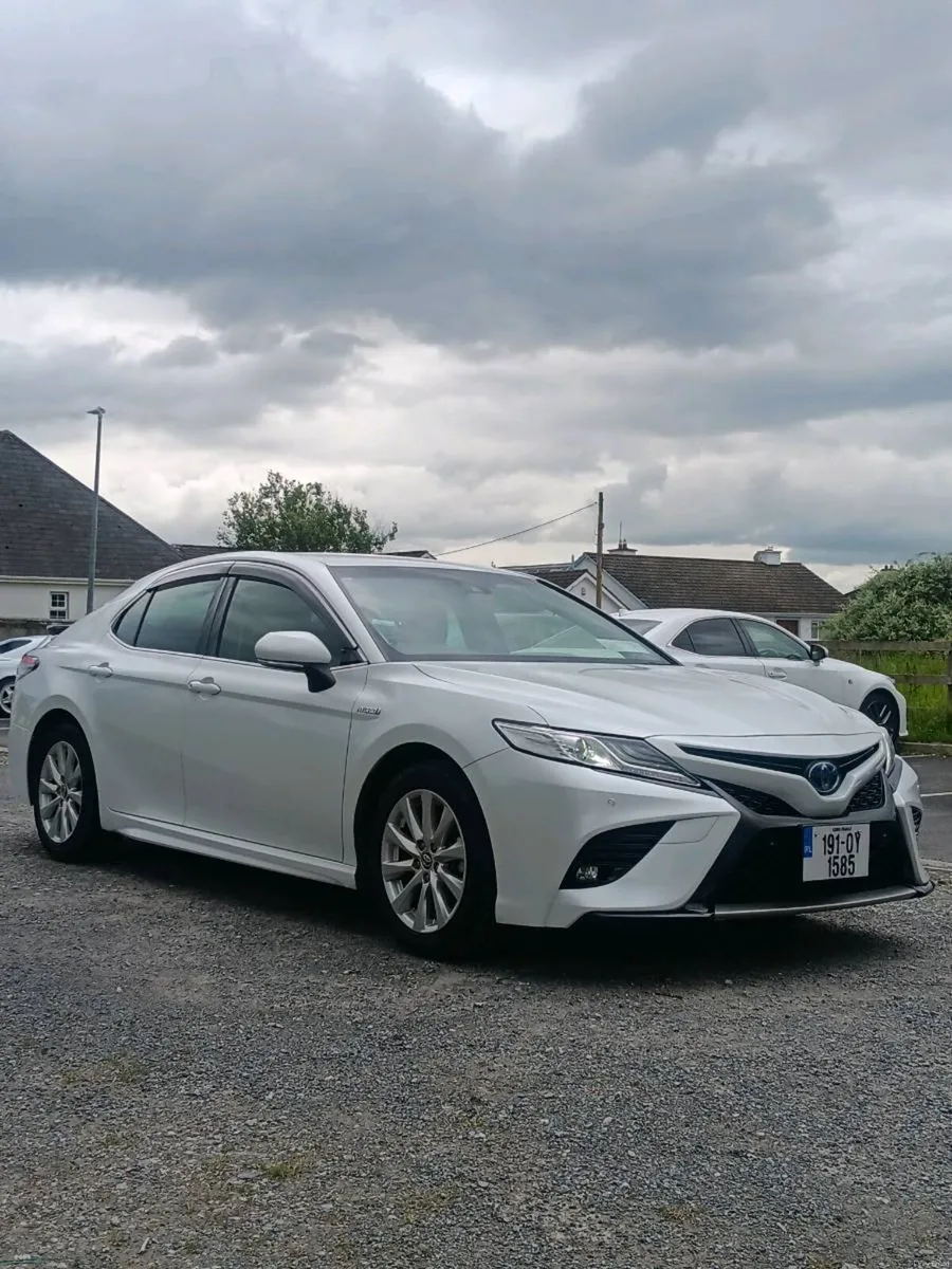 Toyota Camry 2019 - Image 3