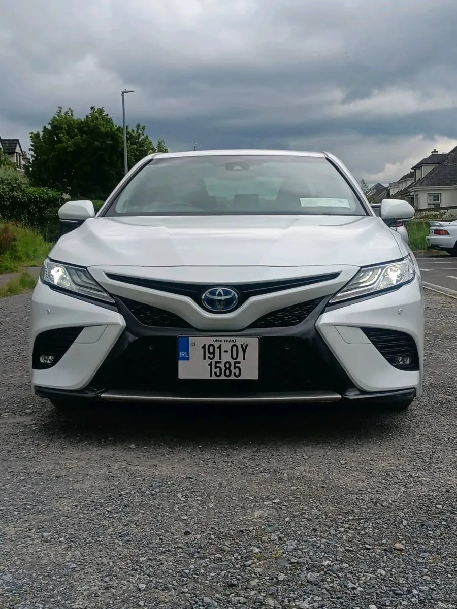 Toyota Camry 2019 - Image 1