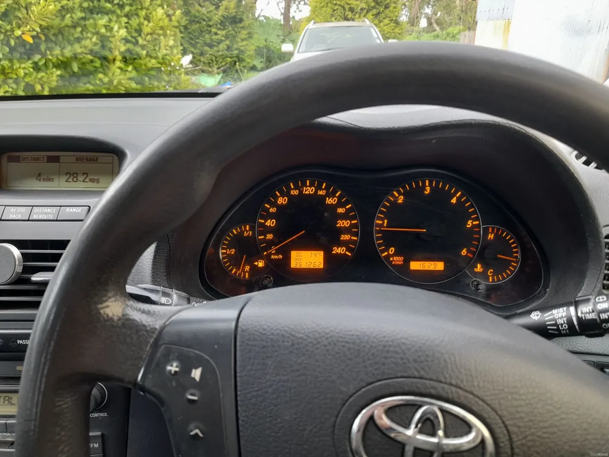 Toyota Avensis 2006 - Image 4