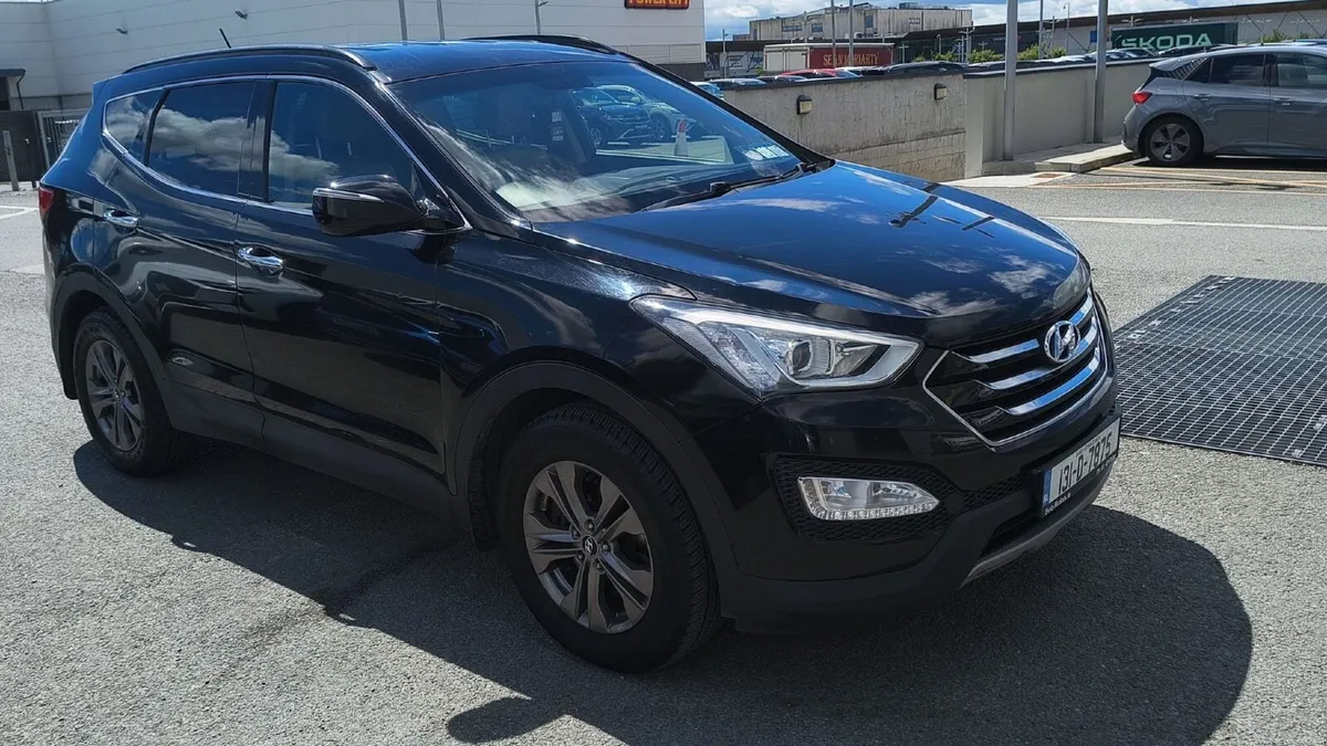 Hyundai Santa Fe 2013 - Image 1