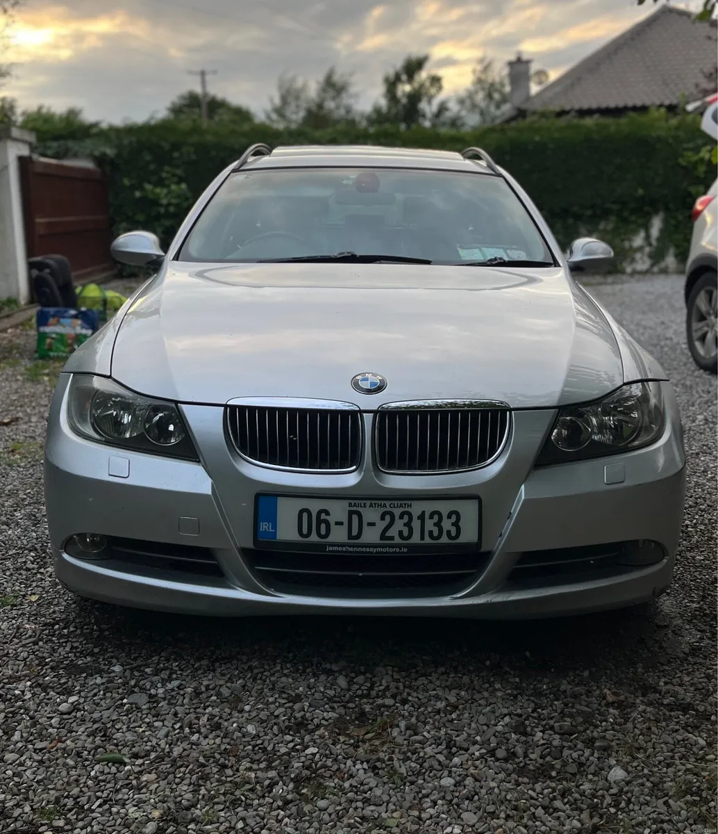 BMW 330i touring - Image 3
