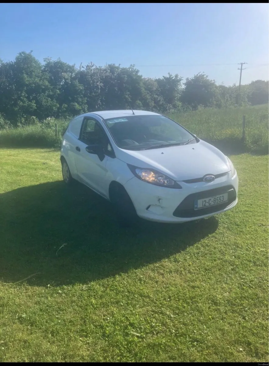 Ford fiesta van 2012 - Image 1