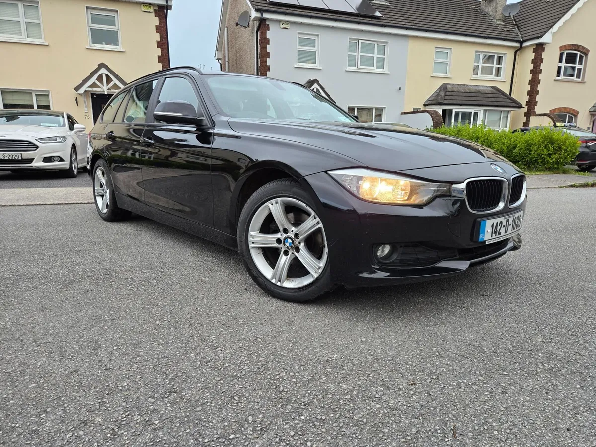 142 316d estate. NCT, tax and new chain. - Image 1