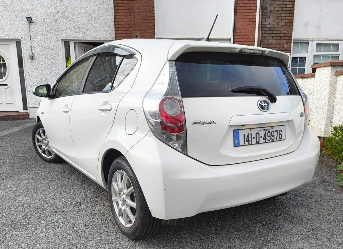 Toyota Aqua 2014 White Automatic Hybrid 1.5L - Image 3