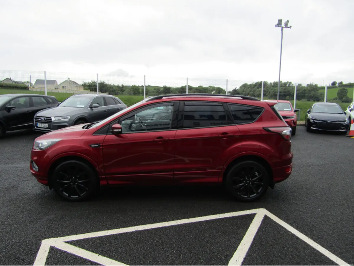 Ford Kuga 2.0 TDCI ST-LINE X 120PS 5DR AUTO - Image 6