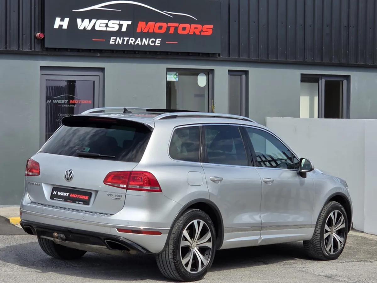 Volkswagen Touareg V6 R-LINE TDI BLUEMOTION TECHNO - Image 3