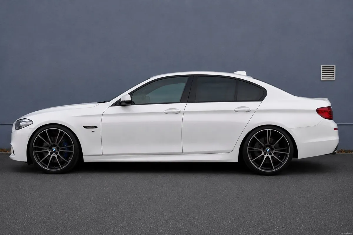 2014 BMW 5 SERIES F10 520D M-Sport LOW KMS - Image 4