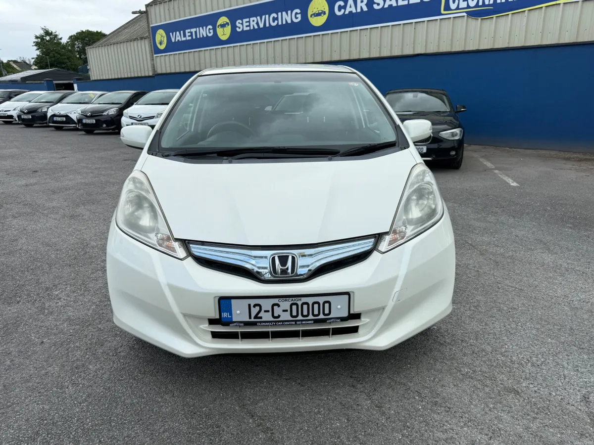 12 Honda Fit Self Charging Hybrid - Image 3