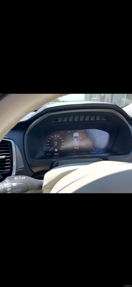 Volvo XC90 2015 - Image 4