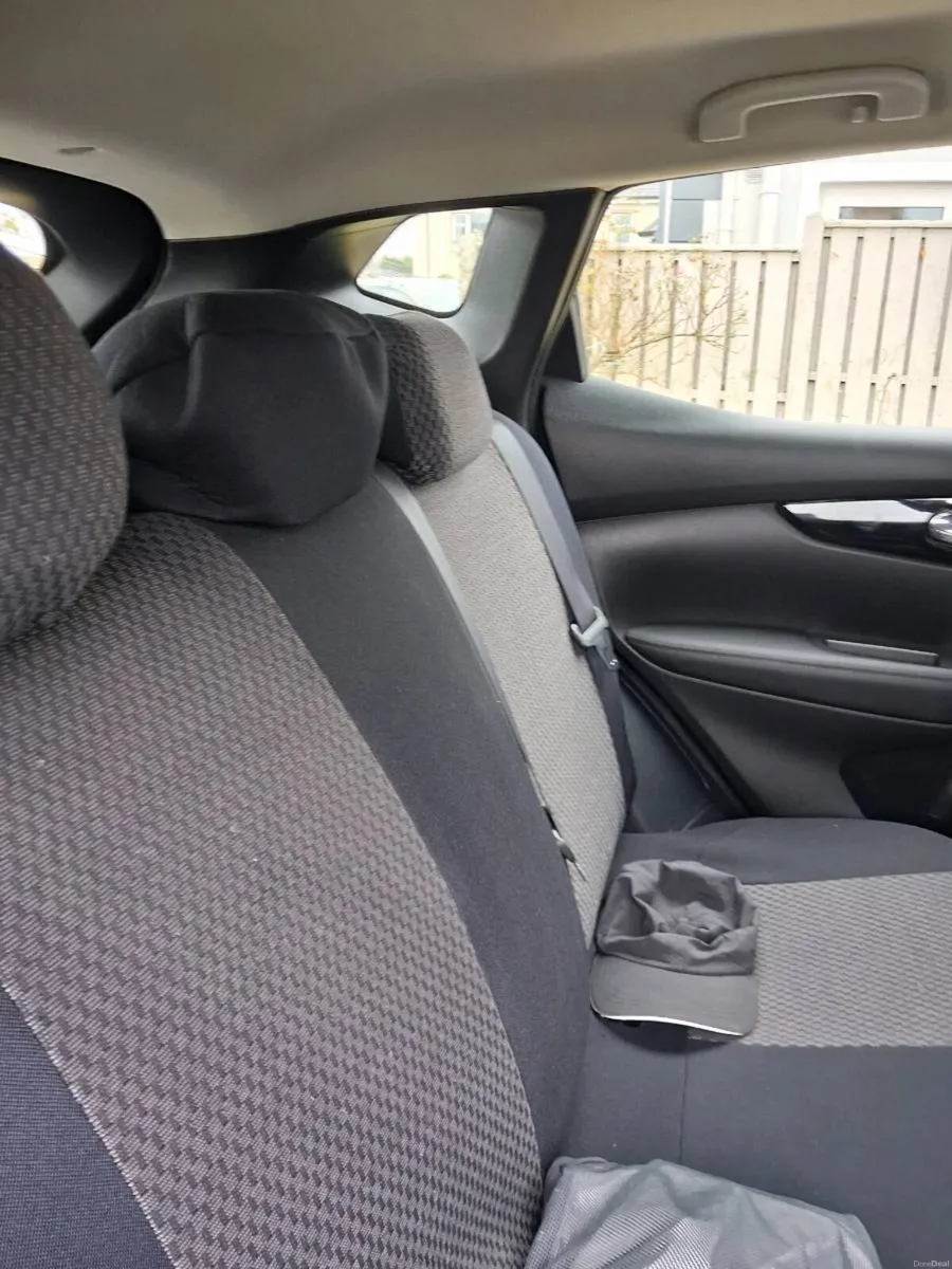 Car - Image 5